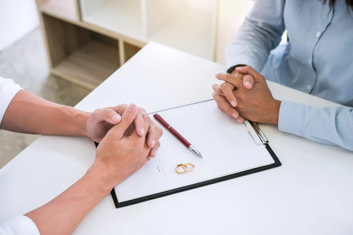 Divorce à l'amiable en ligne sans juge : simplifiez votre séparation